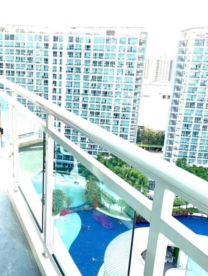 Azure C5 Man-Made Beach Balcony Multiple Units Manila Luaran gambar
