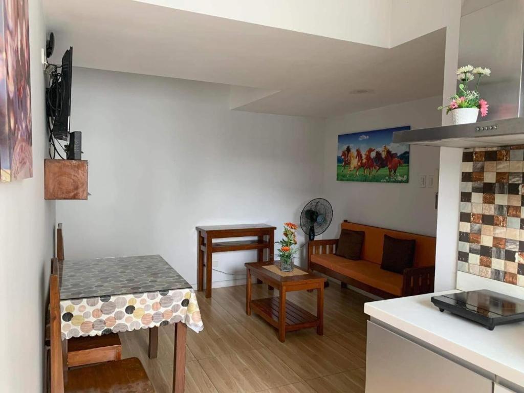 Azure C5 Man-Made Beach Balcony Multiple Units Manila Luaran gambar
