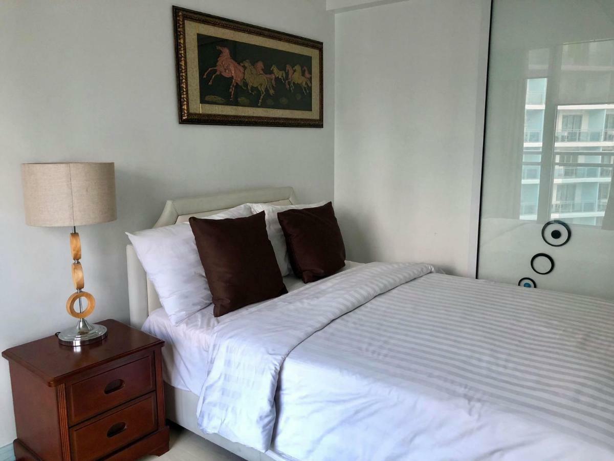 Azure C5 Man-Made Beach Balcony Multiple Units Manila Luaran gambar
